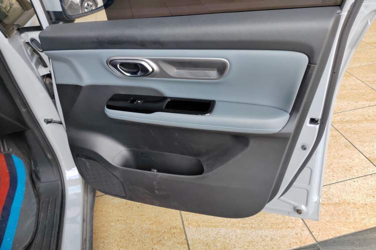 Used AION Y 2023 Plus 610 Enjoyment Edition Ternary Lithium
