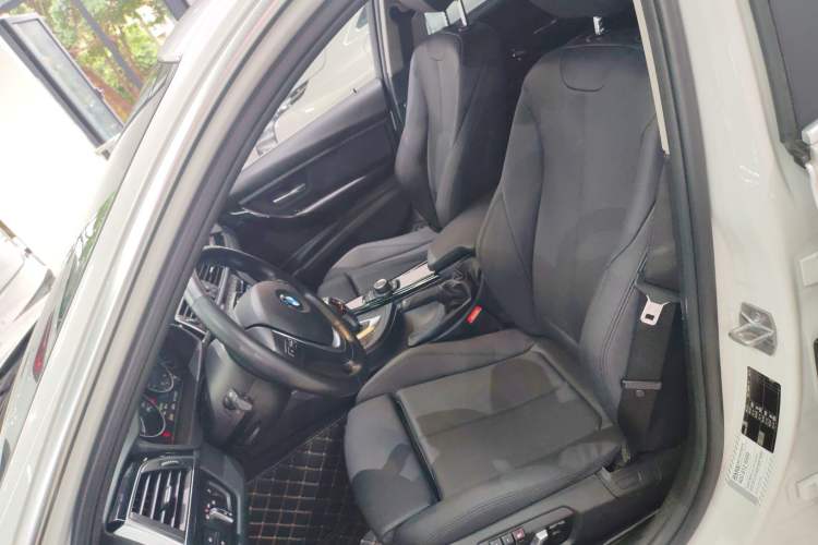 Used BMW 3 Series 2018 320Li Fashion Model
