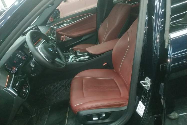 Used BMW 5 Series 2022 Restyled 525Li M Sport Package
