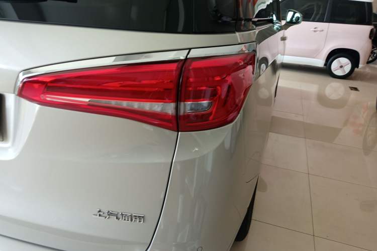 Used Buick GL8 2017 ES 28T Premium Version China V Standard
