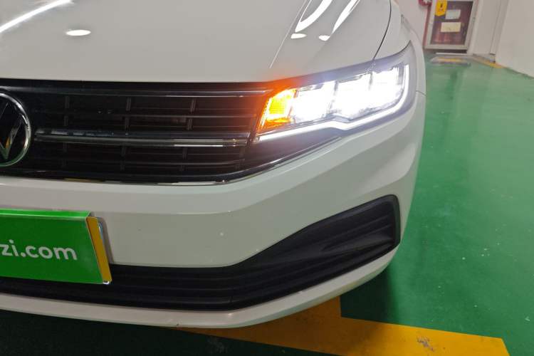 Used Volkswagen Bora 2021 1.5L Automatic Fashionable Smart Connectivity Version
