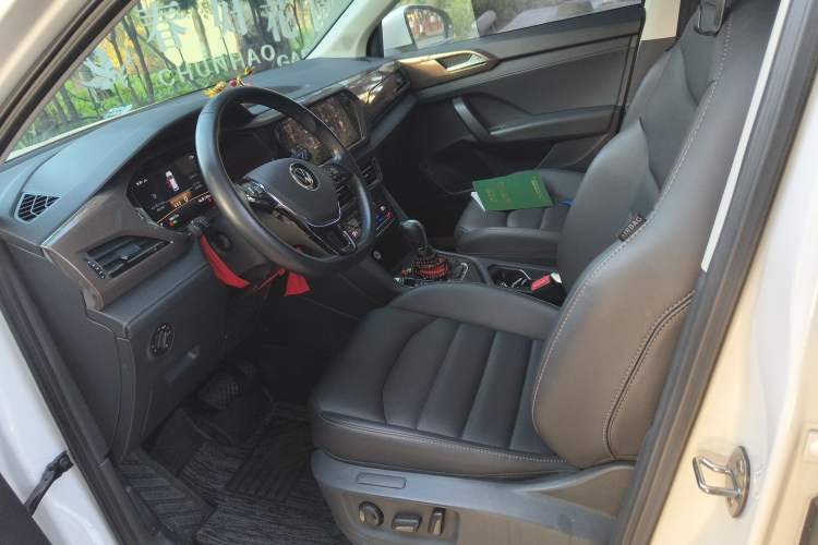 Used Volkswagen Tharu 2022 280TSI Two-Wheel-Drive Luxury Edition