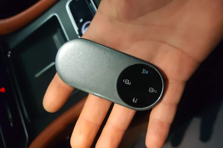 Used Hima AITO M9 2024 Range-Extended Ultra Version 42 kWh 6-Seater Model
