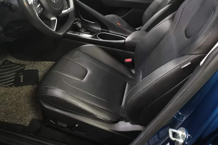 Used Hyundai Elantra 2021 1.5L CVT LUX Prestige Edition
