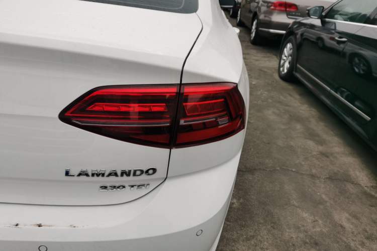 Used Volkswagen Lamando 2021 230TSI DSG Fashion Edition