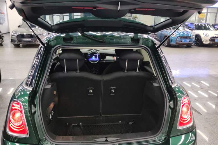 Used  MINI 2011 1.6L ONE
