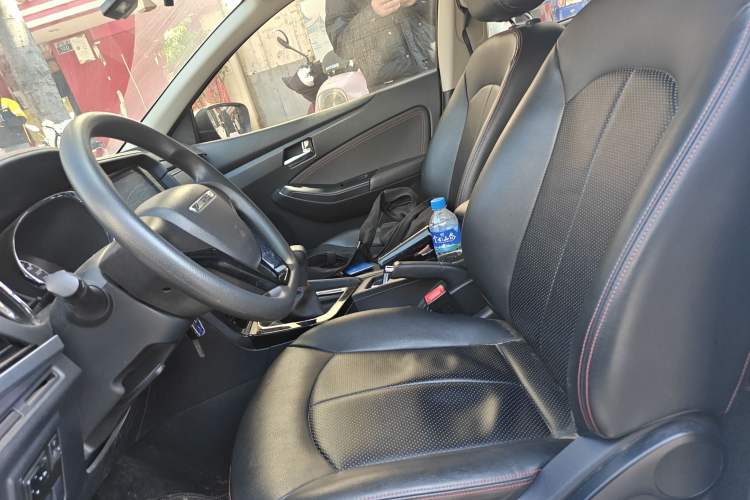 Used Venucia T70 2020 1.6L Manual Luxury Edition China V Standard
