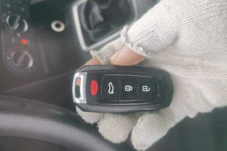 Used Mazda Mazda 3 Axela 2017 Sedan 1.5L Manual Comfort Model Emission Standard China V
