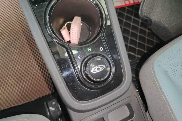 Used Chery Little Ant 2022 Sweet Pink Edition Half-Sugar Version Lithium Iron Phosphate 30 kW 301 km