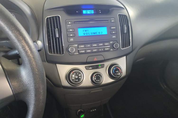 Used Hyundai Celesta 2015 1.6L Manual Comfort Model