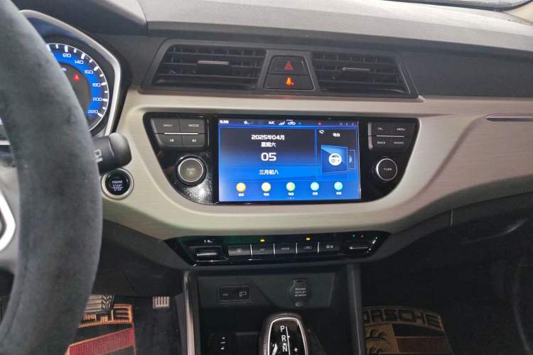 Used Geely Auto Vision X3 2019 Upgraded Model 1.5L CVT Elite Version
