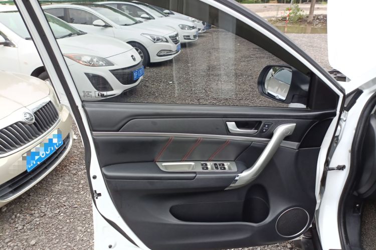 Used Haval M6 2019 1.5T DCT Two-Wheel Drive Elite Version China VI Standard
