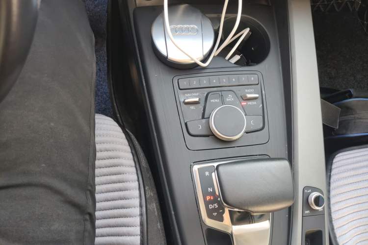 Used Audi A4L 2019 40 TFSI Ambition China VI