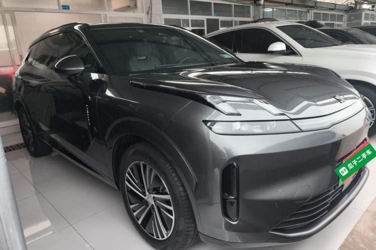 Used Lynk & Co 08 EM-P 2023 120km Long-Range Pro
