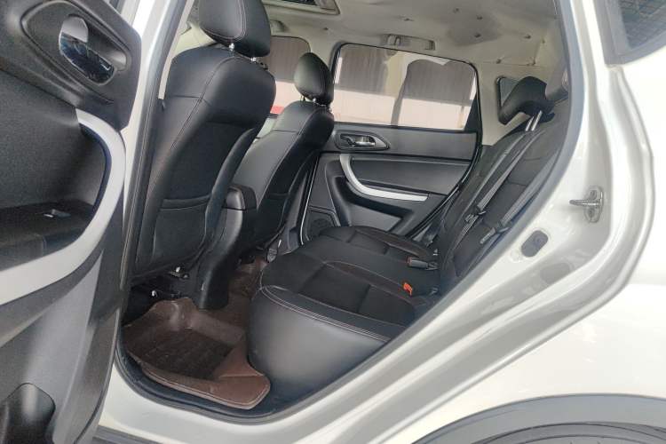 Used Changan CS35 2016 1.6L Manual Luxury Model China V Standard