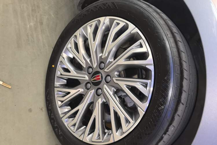 Used Hongqi H5 2023 2.0T Automatic Smart Connect Flagship Edition