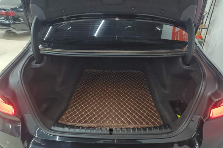 Used BMW 5 Series 2021 525Li M Sport Package
