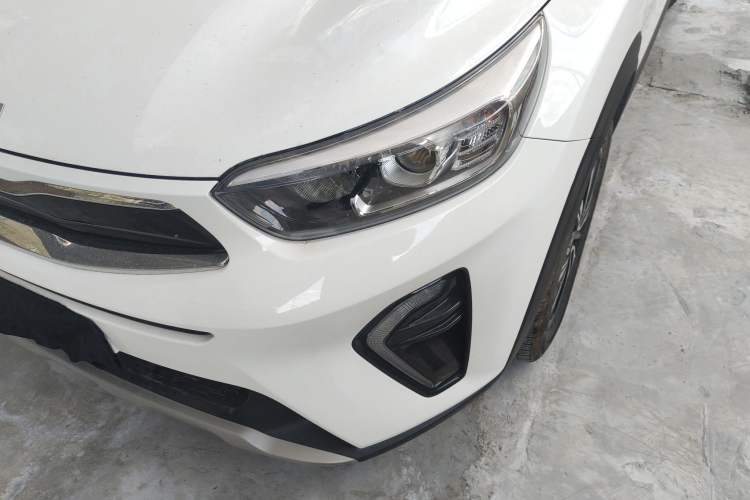 Used Kia kx1 Stonic 2021 1.4L CVT Fun Edition
