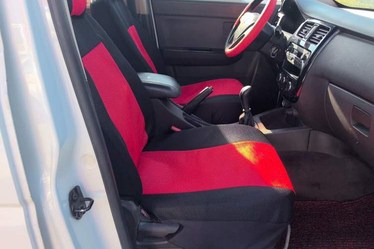 Used Wuling Rongguang V 2016 1.5L Standard Version