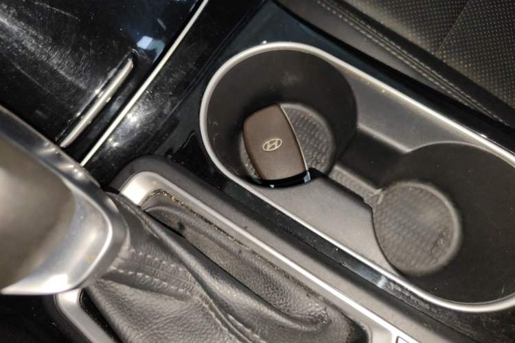 Used Hyundai Tucson 2019 280TGDi Dual-Clutch Two-Wheel Drive Fashion Edition China VI Standard
