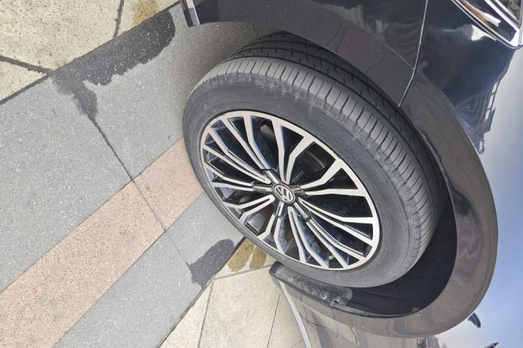 Used Volkswagen Phideon 2018 380TSI Two-Wheel Drive Business Edition