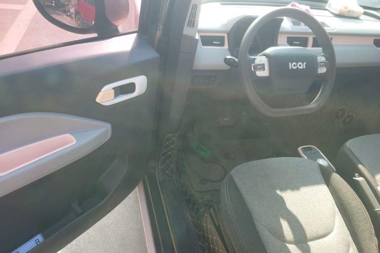 Used Chery QQ Ice Cream 2022 170km Sundae Phosphate Lithium-Ion