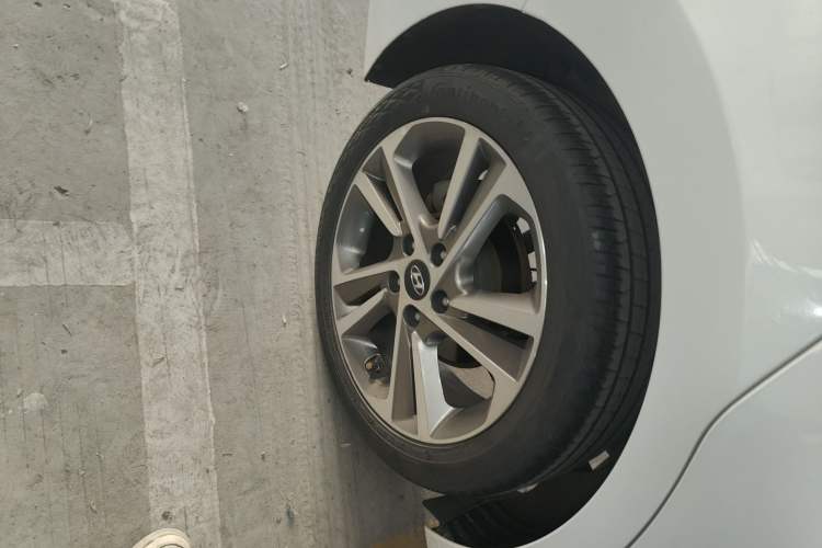 Used Hyundai Elantra 2016 1.6L Automatic ZhiXuan – Elite Version