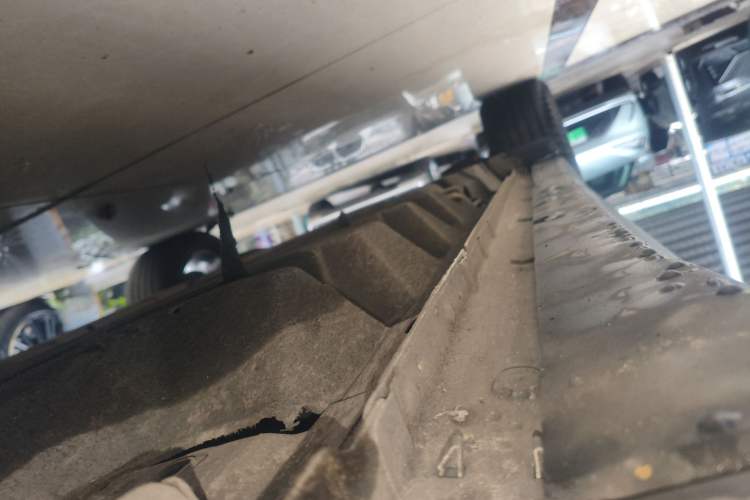 Used Ford Edge 2016 EcoBoost 245 Four-Wheel Drive Titanium Edition 7-Seater
