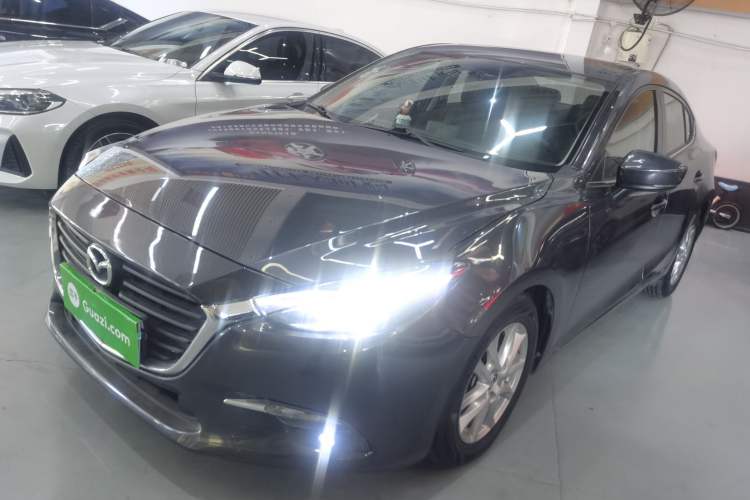 Used Mazda Mazda 3 Axela 2017 Sedan 1.5L Automatic Luxury Model China VI Standard
