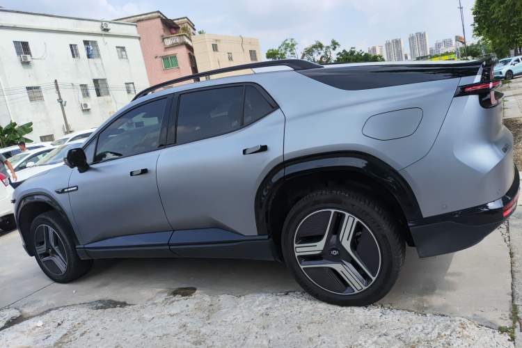 Used  E07 2025 All-Electric 4x4 90kWh Ultra High-Performance Edition