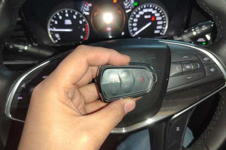 Used Cadillac XT5 2018 25T Luxury Model