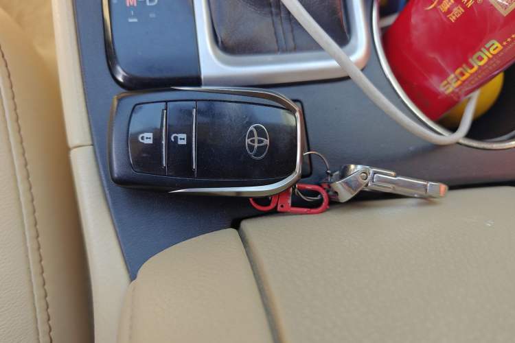 Used Toyota Highlander 2015 2.0T Four-Wheel Drive Luxury Edition 7-Seater
