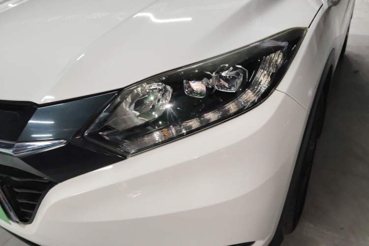 Used Honda Vezel 2015 1.8L CVT 2WD Luxury Model