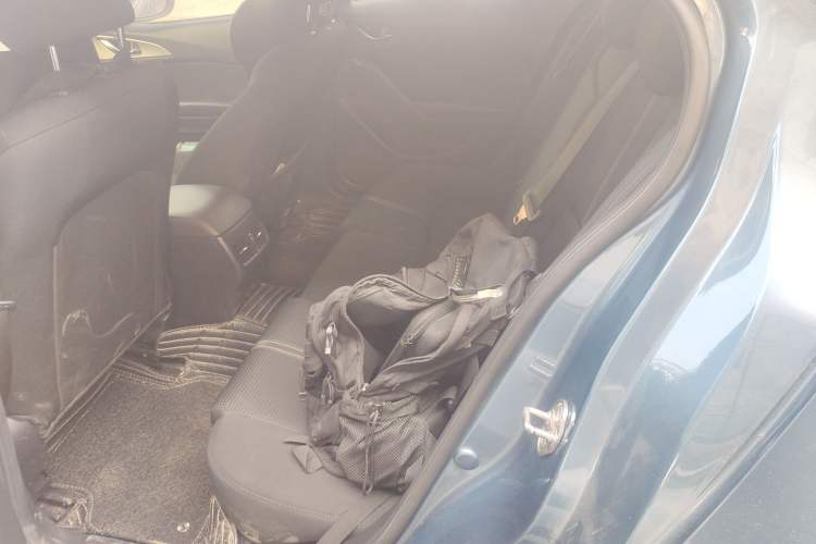 Used Mazda Mazda 3 Axela 2017 Hatchback 2.0L Automatic Luxury Model Emission Standard China V
