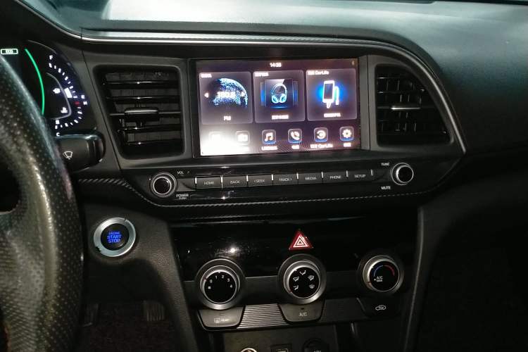 Used Hyundai Elantra 2019 1.4T Dual-Clutch Xuan Dong · Dynamic Model
