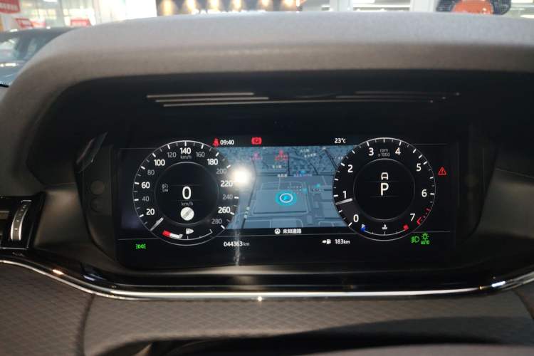 Used Land Rover Range Rover Evoque 2020 249 PS R-DYNAMIC S Black Edition Sport Version
