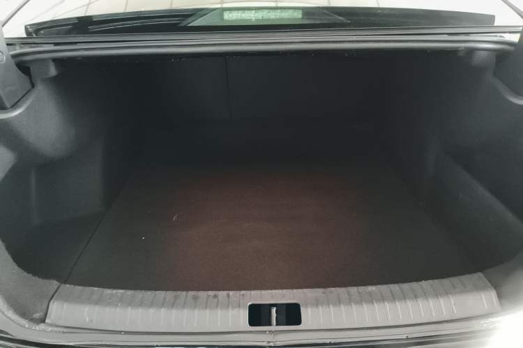 Used Volkswagen Passat 2020 Revised Version 280TSI Business Edition China VI Standard
