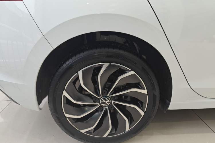 Used Volkswagen Golf 2023 Facelift 280TSI DSG Pro
