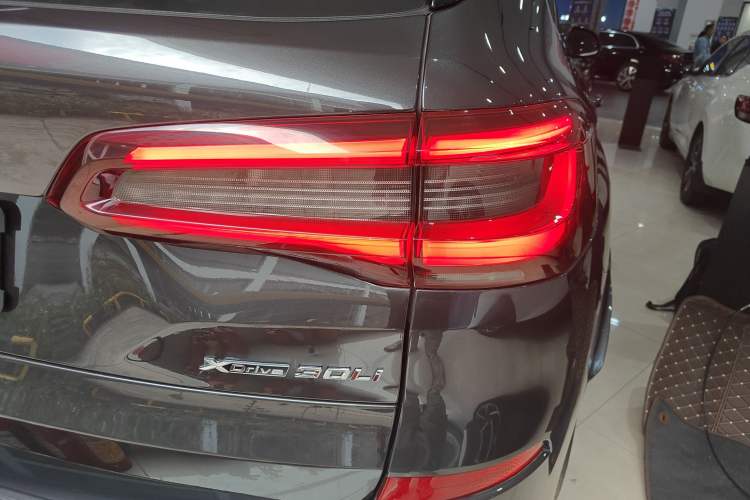 Used BMW X5 2022 Restyled xDrive 30Li M Sport Package
