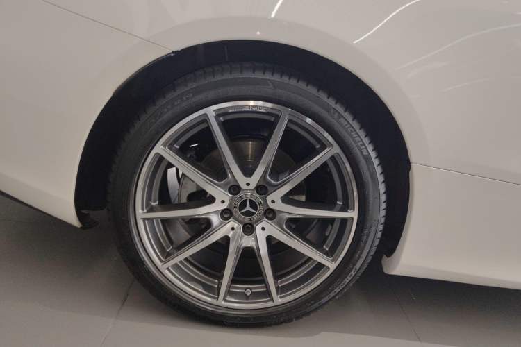 Used Mercedes-Benz E-Class 2023-Year Restyled E 260 Coupe