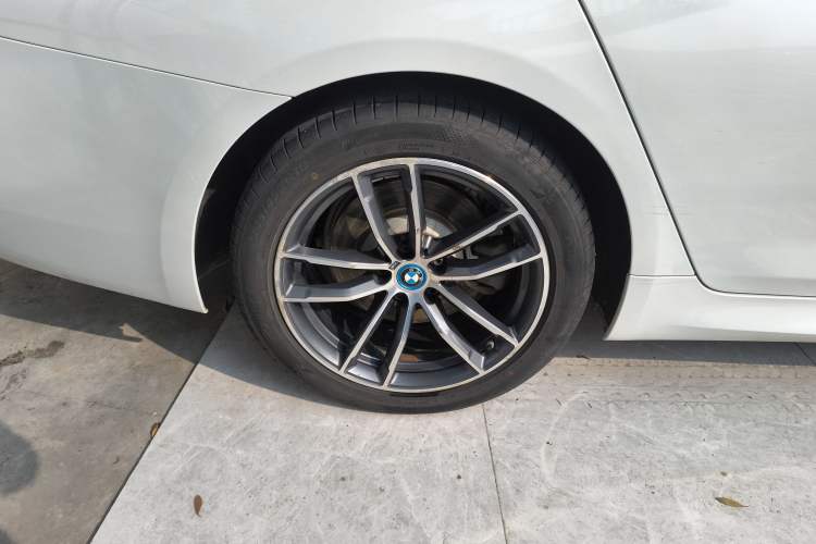 Used BMW 5 Series New Energy 2022 535Le M Sport Package
