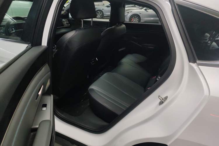 Used BYD Qin L 2025 DM-i Smart Drive 120KM Superior Model
