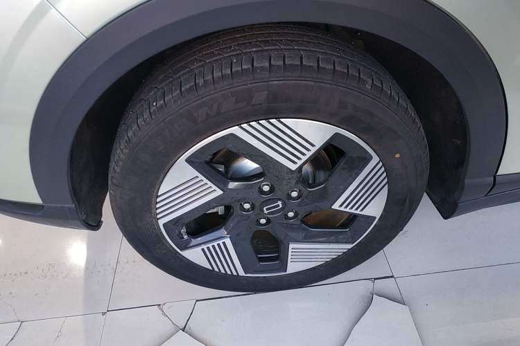 Used Bestune Yueyi 03 2025 565km Premium Edition