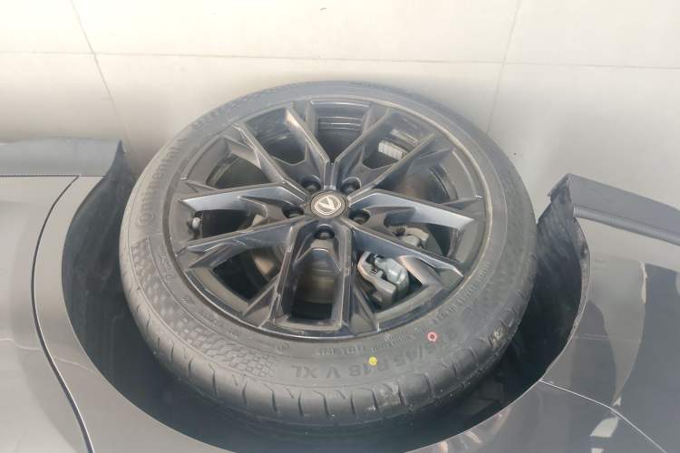 Used Changan UNI-V 2024 1.5T Prestige Edition