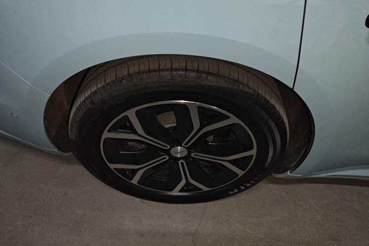 Used Hima Luxeed S7 2025 705 km Pro