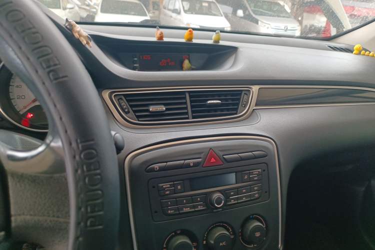 Used Peugeot 308 2014 Enjoy Edition Classic 1.6L Manual YouShang Model