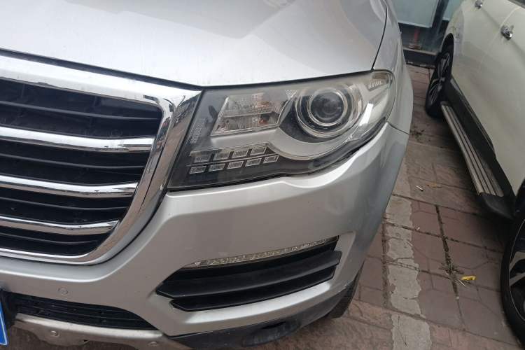 Used Haval H8 2015 2.0T Two-Wheel-Drive Standard Version