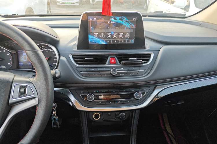 Used JAC Refine S3 2017 1.5L Manual Luxury Smart Model
