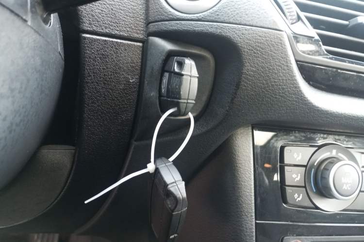 Used BMW X1 2014 sDrive18i Leading Model
