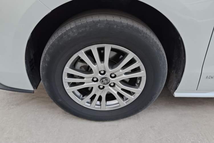 Used Toyota Sienna 2021 2.5L Hybrid Comfort Edition